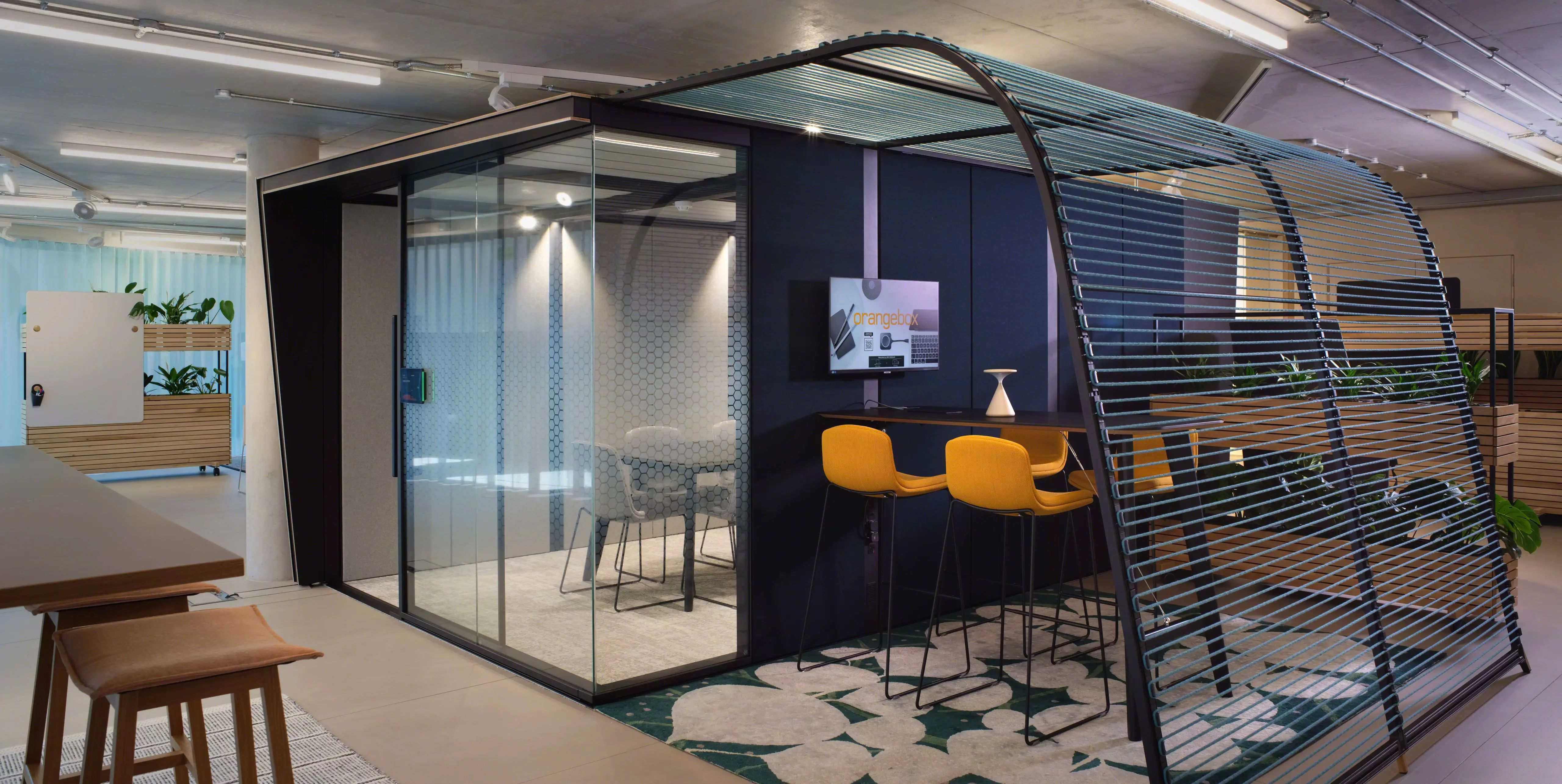 Tecno Steelcase 01